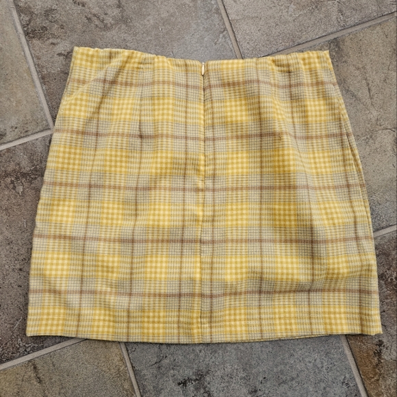 Wild Fable Yellow Plaid Mini Skirt With Front Slit - Picture 3 of 4